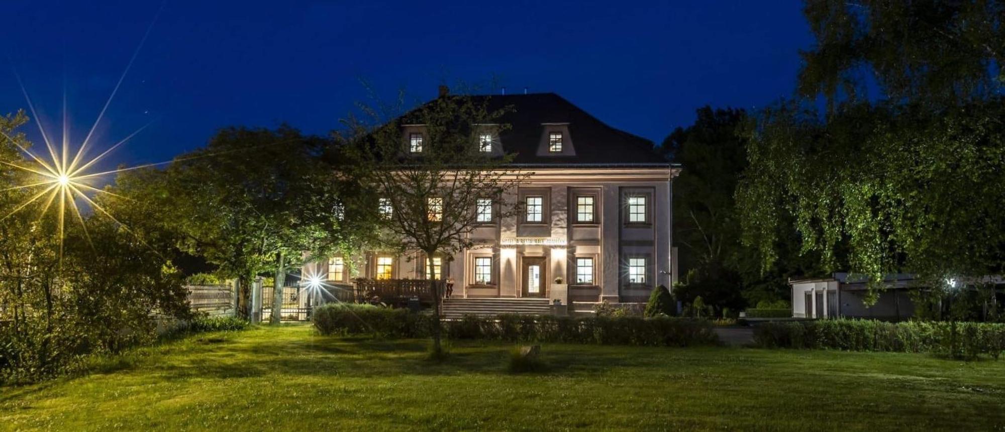 Hotel Zamecek Raspenava Exterior photo